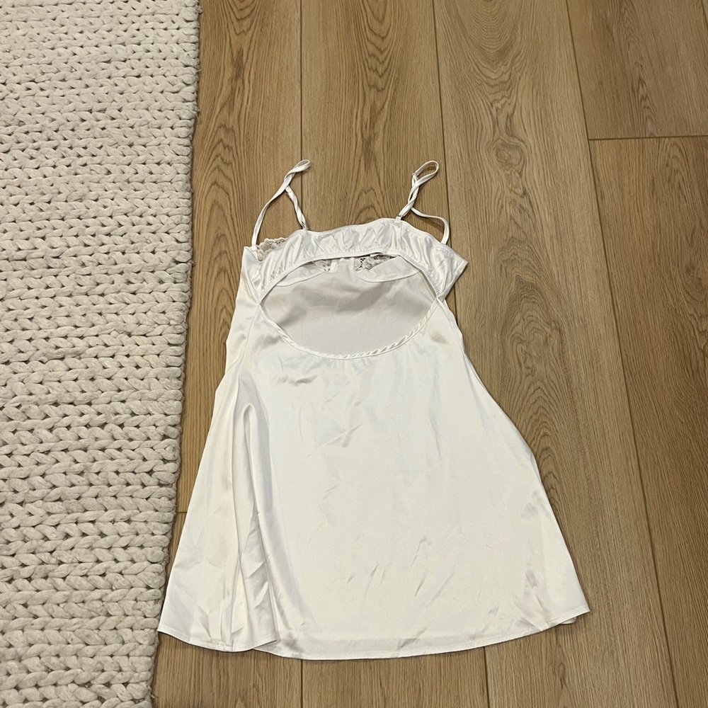 White lace mini dress - Picture 4 of 4